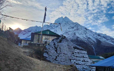 Gallery image  6 of Gokyo Lake to Everest Base Camp Trekking